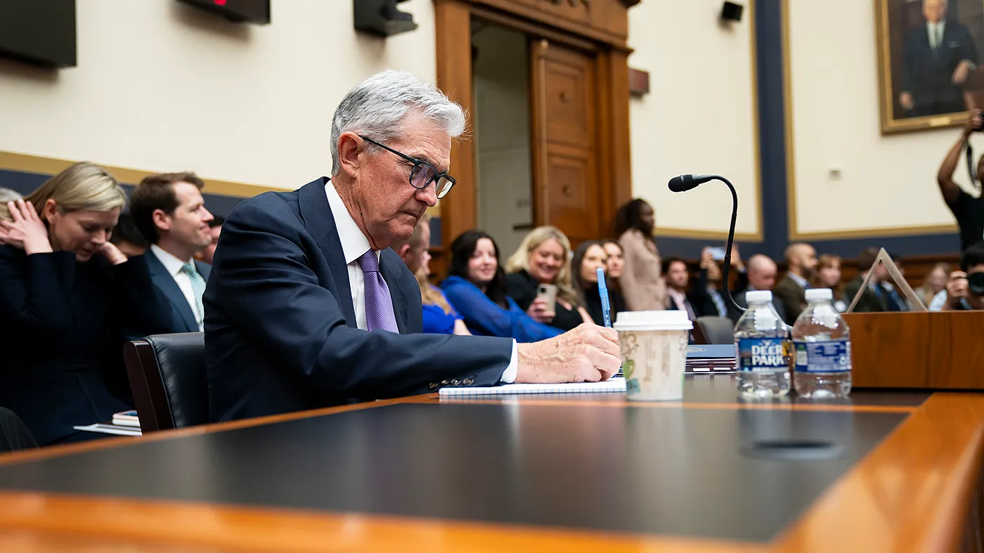 Read more about the article Powell: Rate cuts will take ‘longer than previously expected’