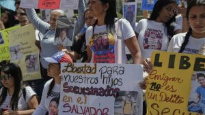 Read more about the article A Federal judge orders Trump Administration to return to the US a deported migrant by Kate Moore.