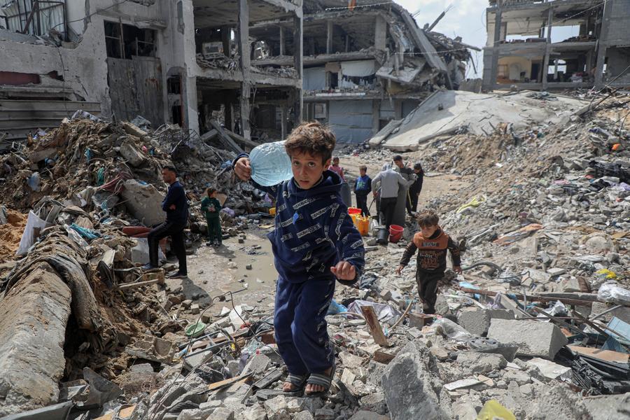 Read more about the article Israel eases Blockage on Gaza after 3 months Amid Global Outcry by Carl Montel.