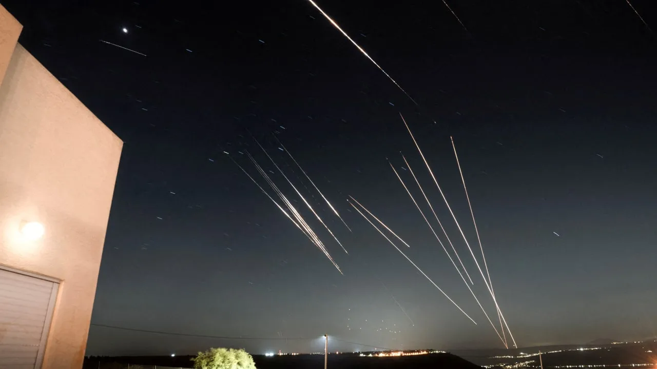 You are currently viewing IRGC asserts that Iran maintains total control over its airspace after nighttime missile attacks by Carl Montel.