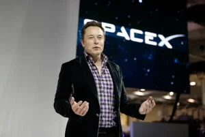 Read more about the article Musk Backtracks on Threat to Retire Dragon Spacecraft by Kate Moore.