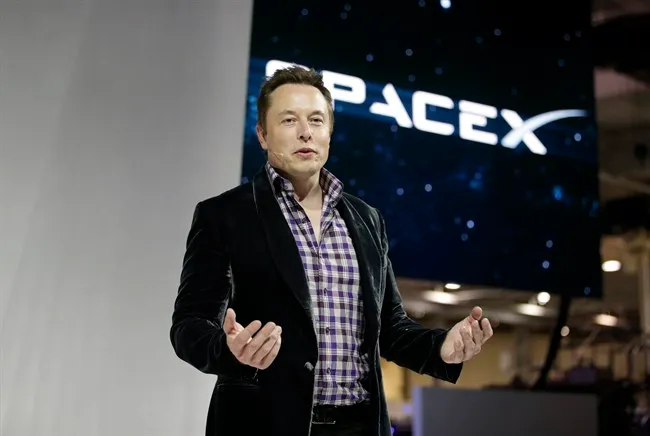 Read more about the article Musk Backtracks on Threat to Retire Dragon Spacecraft by Kate Moore.