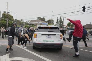Read more about the article Over a dozen rioters targeting ICE apprehended in LA as Trump mobilizes National Guard to restore order by Katy Moore.