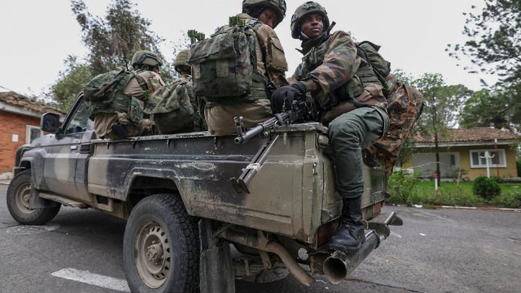 Read more about the article The US calls for the removal of Rwandan soldiers from DRC before any peace agreement is reached by Ehud Jones