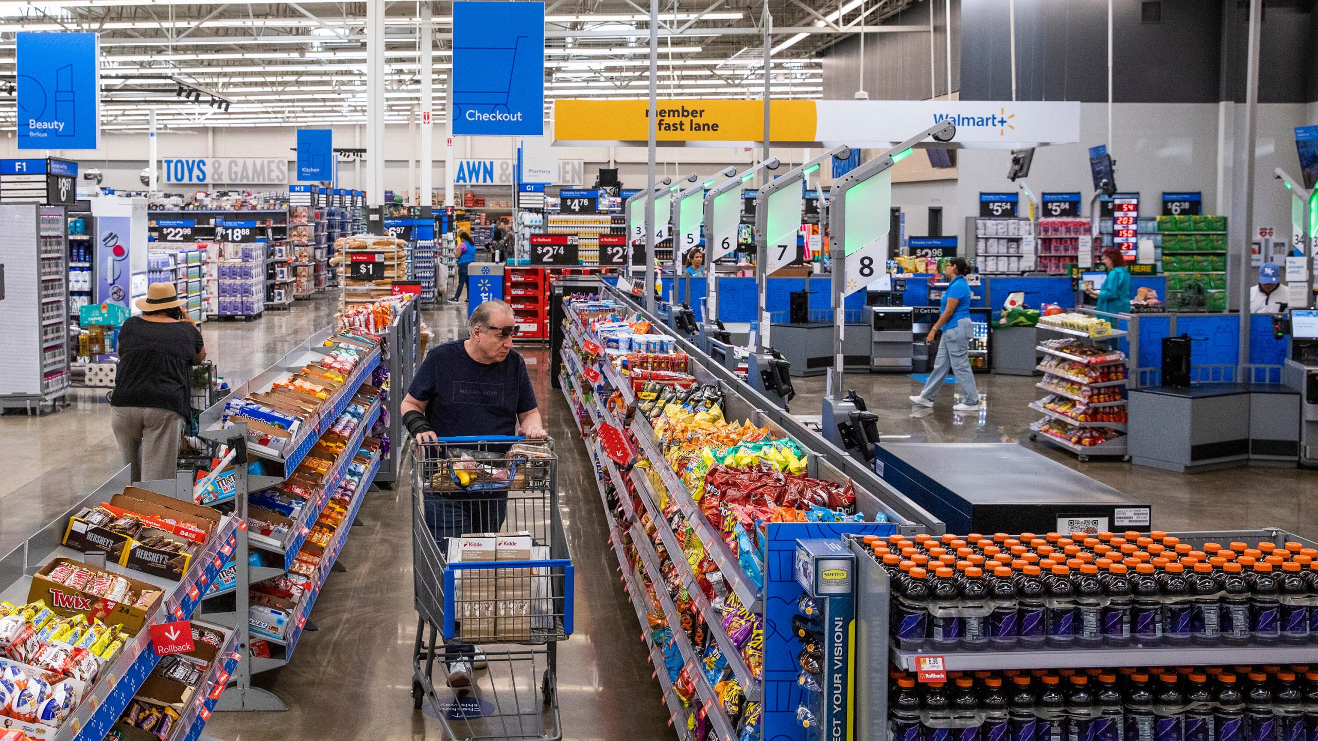 Read more about the article Walmart Pledges Honesty on Prices After Triggering Trump’s Displeasure by Katy Moore.