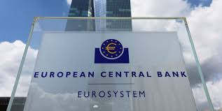 Read more about the article European Central Bank maintains 2% interest rate as EU-US trade deal doubts persist. By Lisa Lomami.
