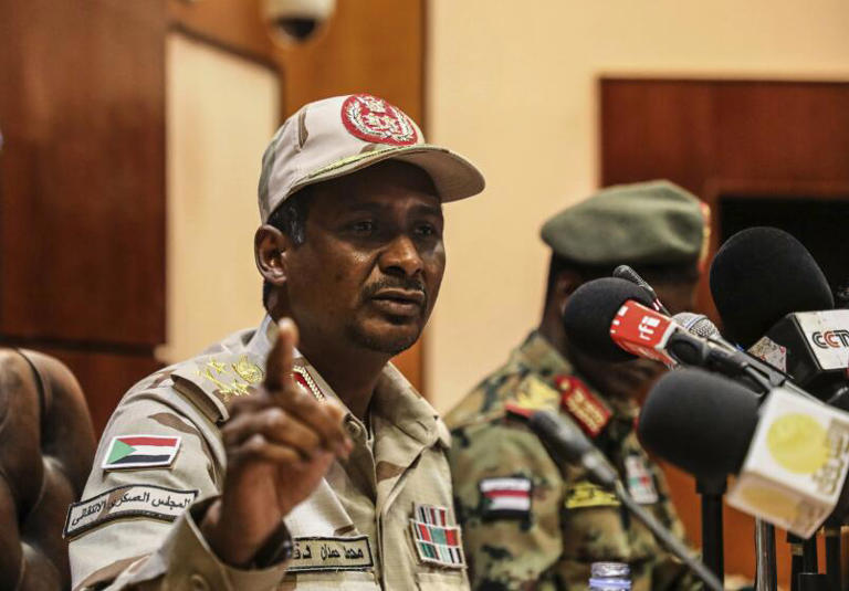 You are currently viewing Sudan’s paramilitary forces announce forming a rival government. Ehud Jones.