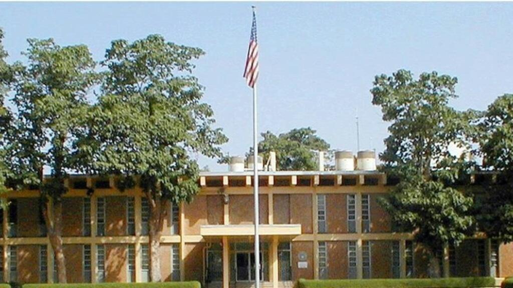 Read more about the article The U.S. State Department suspends visa services indefinitely at its embassy in Niger. By Ehud Jones.