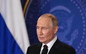 Read more about the article Putin raises new territorial claim on Ukraine following Trump meeting. By Lisa Lomami.