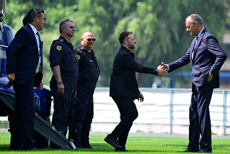 Read more about the article European leaders begin to accept unavoidable truths on the Ukraine war. By Lisa Lomami.