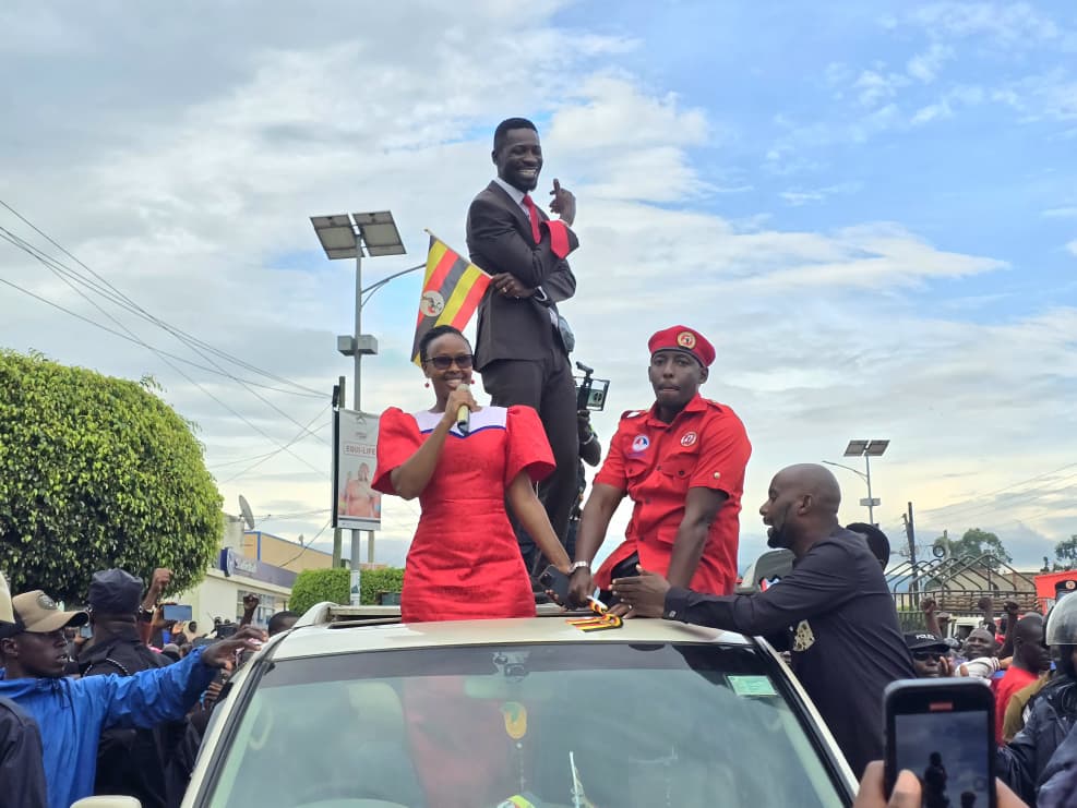 Read more about the article Bobi Wine Attracts Massive Crowd as NUP Office Opens in Ntungamo. By Ehud Jones.