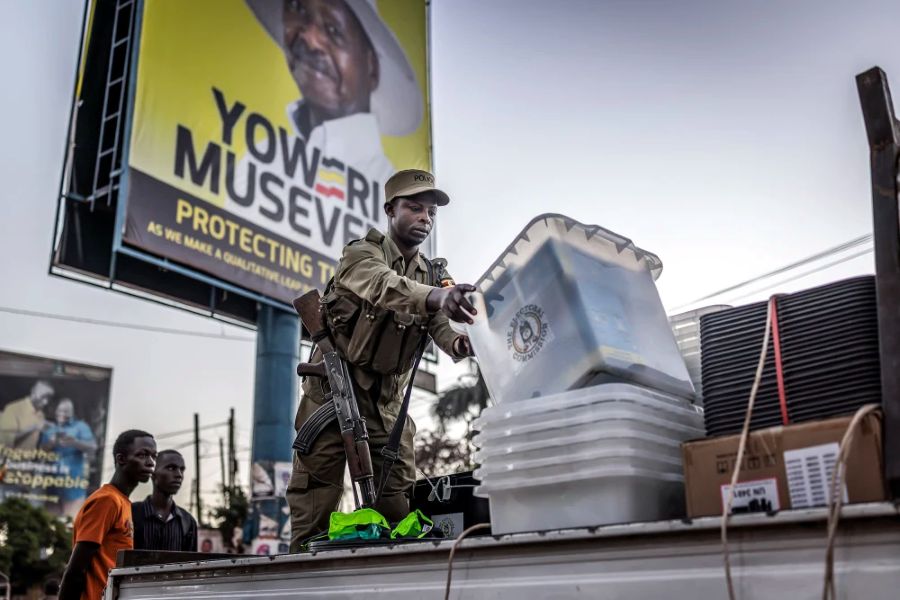 Read more about the article Museveni’s Authority Under Scrutiny in Heated Uganda Vote. By Ehud Jones.